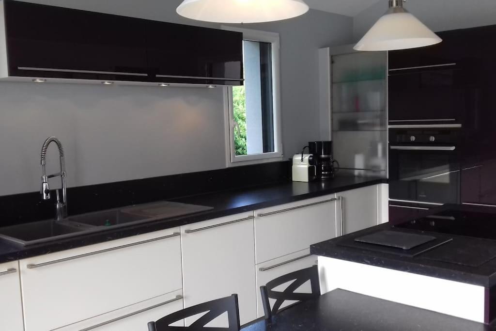 9 Pers 160 M² +Jardin- 10Mn Nantes -30Mn Mer Бугене Экстерьер фото